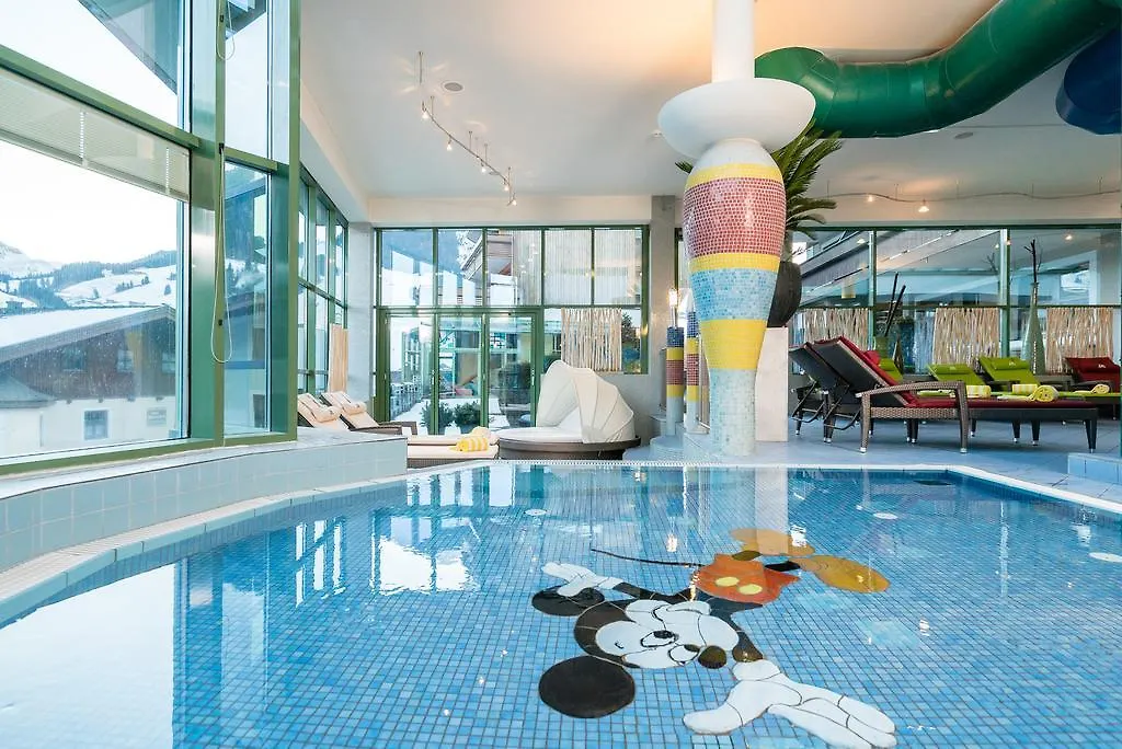 Adler Resort ザールバッハ・ヒンターグレム アパートホテル
